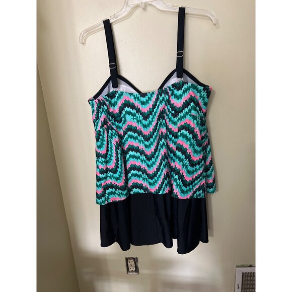 CATHERINES Plus One Piece Swimsuit SZ 24W Chevron Beach Resort Vacation Tropical - Picture 6 of 9